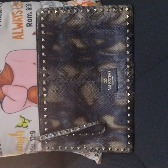 Valentino Garavani Genuine Reptile Skin Clutch - Picture 4 of 17